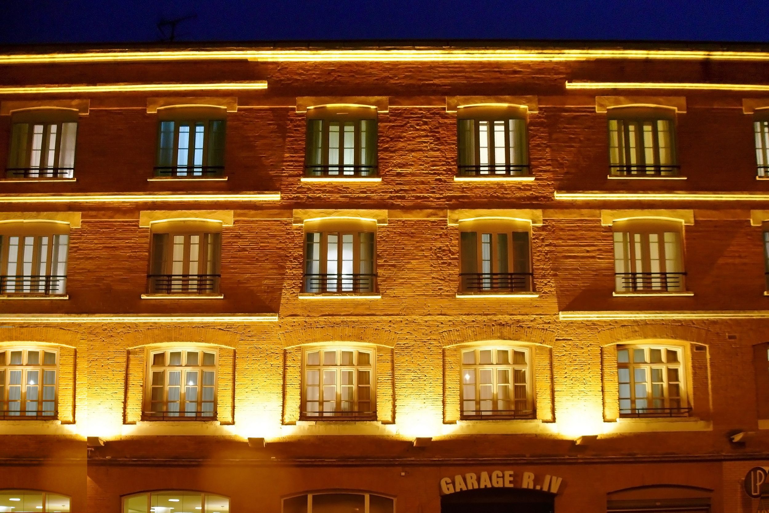 Hôtel Raymond 4 | Centre Toulouse | Charme & Calme